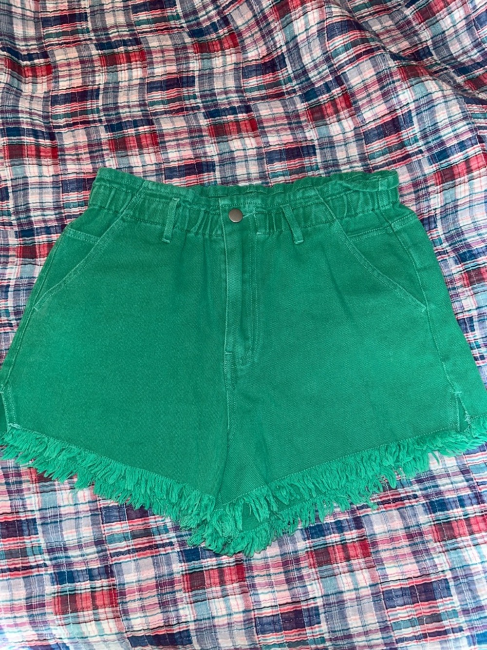 eesome High-Waist Green Frayed Hem Shorts